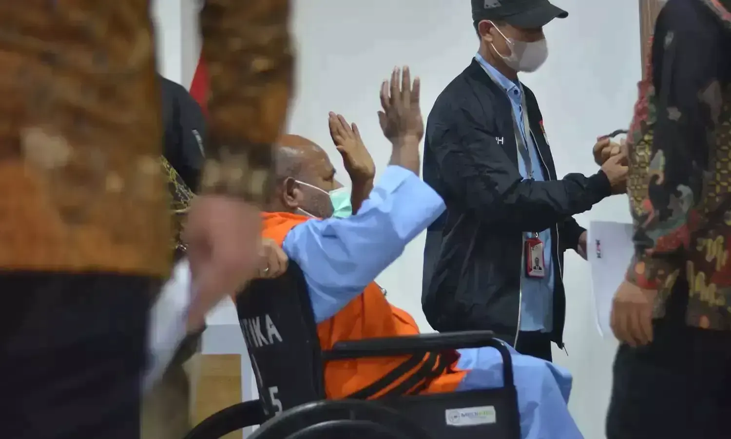 Lukas Enembe akan Jalani Sidang Perdana Kasus Suap dan Gratifikasi Hari Ini