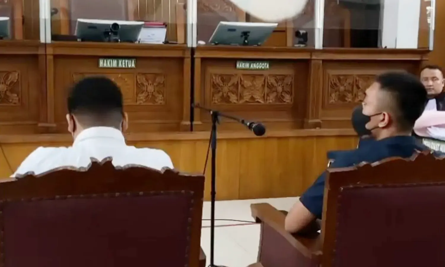 Kenakan Pakaian Berbeda-Beda Setiap Sidang, Mario Dandy Ditegur Jaksa
