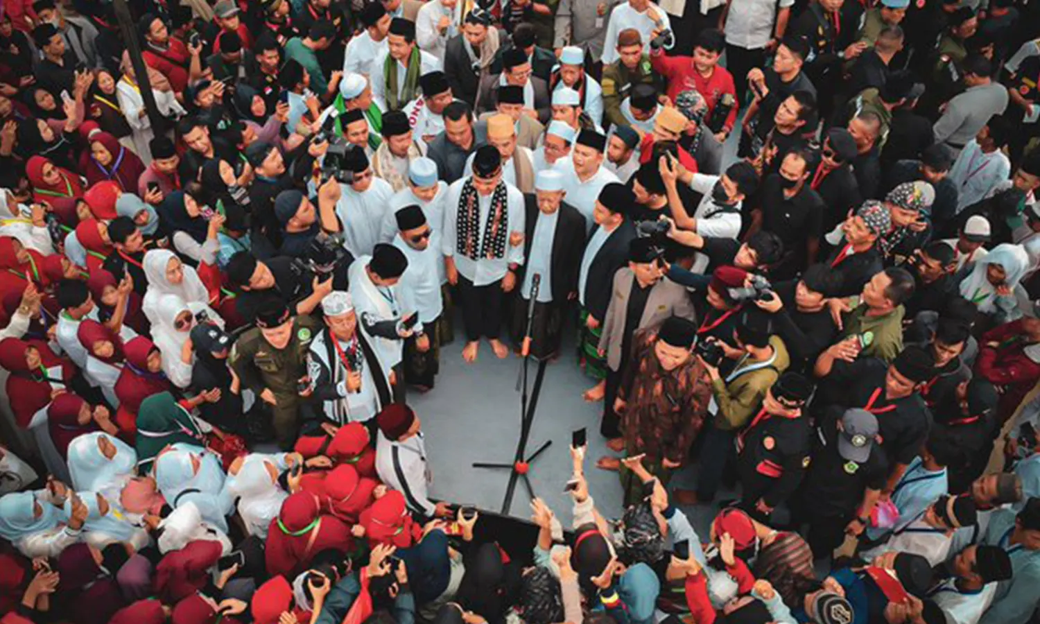 Ganjar Pranowo Safari Politik ke Masjid Agung Banten, Bawaslu Angkat Bicara