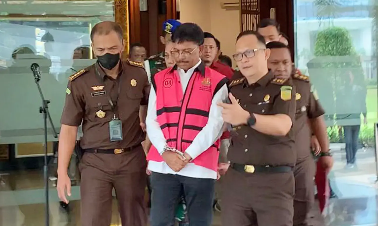 Johnny G. Plate Batal Diperiksa Kejagung karena Sakit Asam Lambung