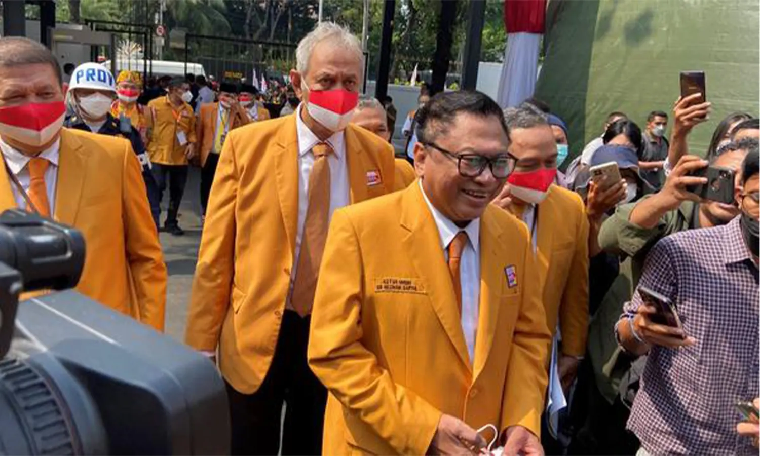Partai Hanura: Presiden Harus Cawe-Cawe