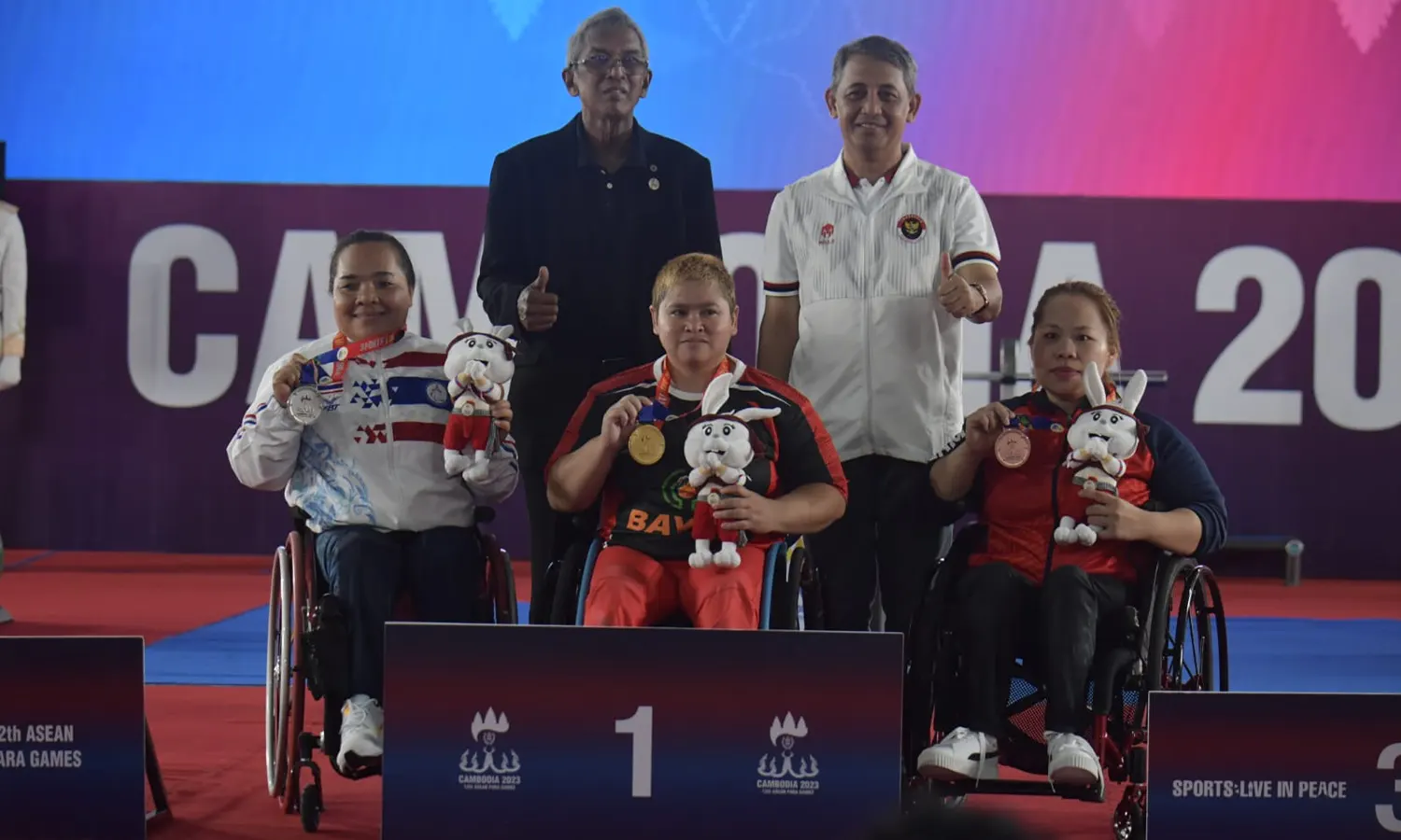 Lifter Putri Raih 4 Medali Emas dan Pecahkan Rekor ASEAN Para Games