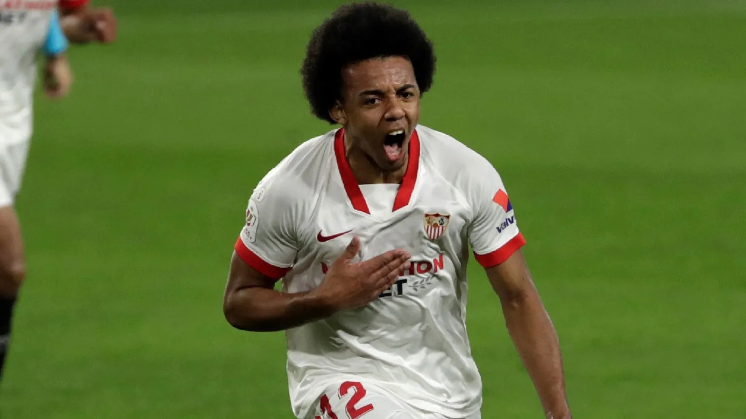 Jules Kounde Menjadi Target Barcelona Dalam Bursa Transfer Mendatang