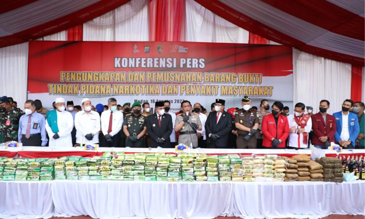 Barang Bukti 253 Kg Sabu dan 60 Kg Ganja Dimusnkahkan Oleh Polda Sumut