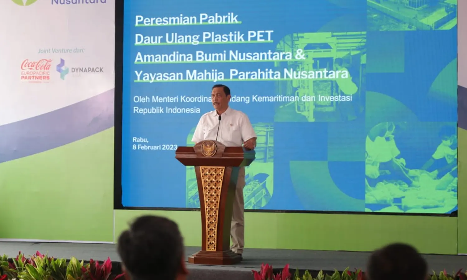 Jelang Bulan Ramadhan, Luhut: Kasus COVID-19 Terkendali