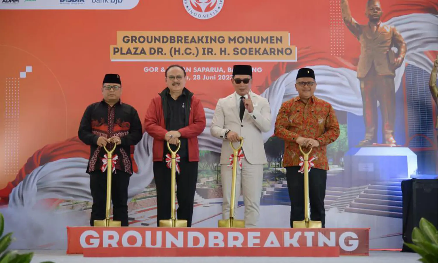 Disebut Bacawapres Ganjar, Ridwan Kamil: Saya Taat Dukung Airlangga