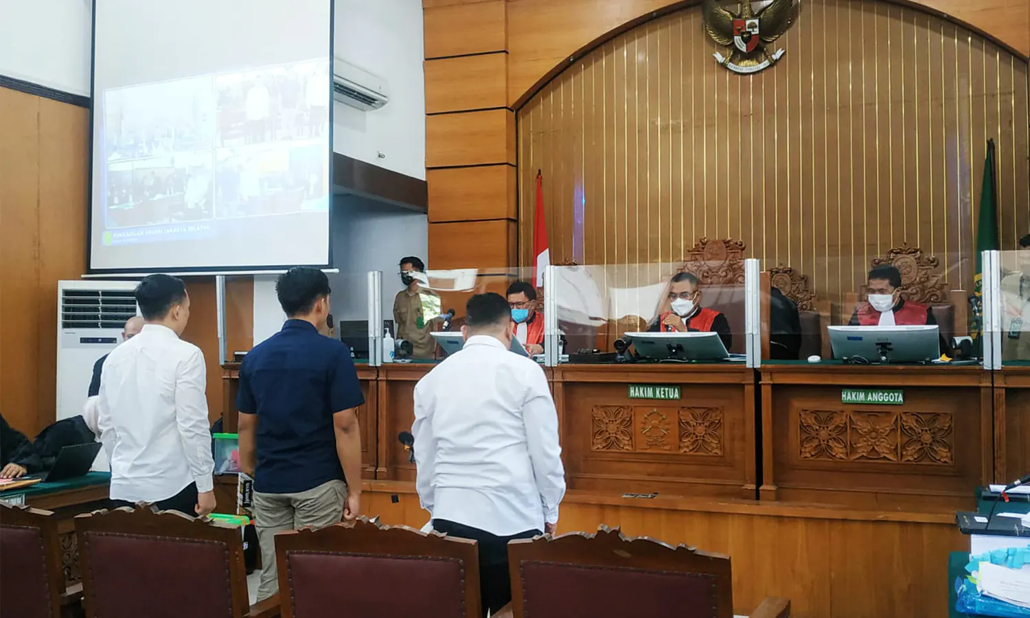 2 Hasil Autopsi Jenazah Brigadir J Berbeda, Hakim Cecar Ahli Forensik