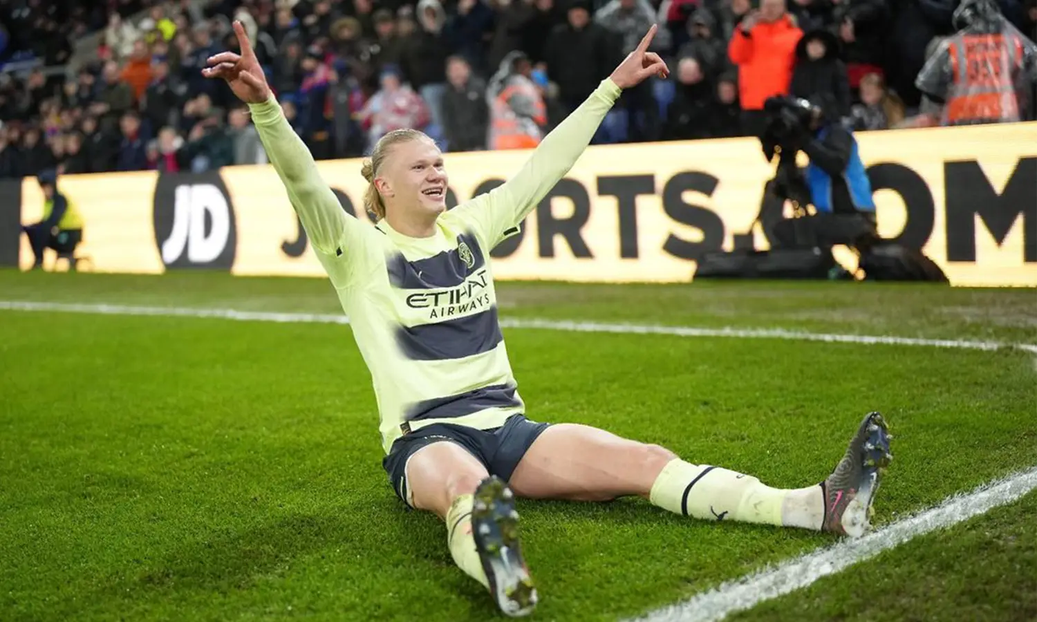 Erling Haaland Mecetak Quintrick dan Pecahkan Lima Rekor Baru di Liga Champions