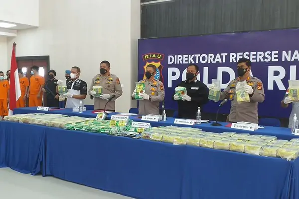 Bawa 108 KG Sabu, 2 Orang  Narapidana dan 2 Orang Kakak Adik Diamankan