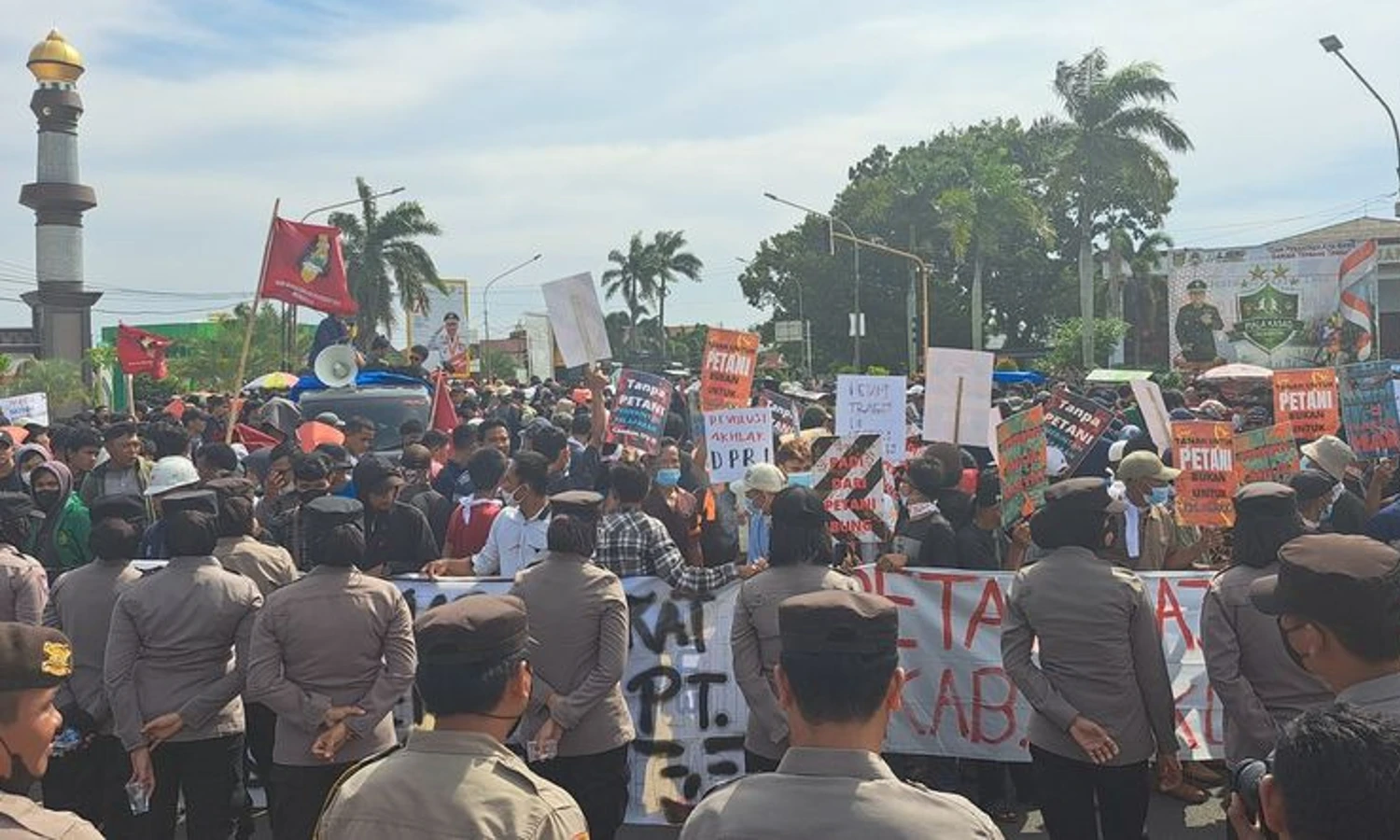 Puncak Peringati Hari Tani Nasional Ke-62, KNPA Unjuk Rasa di Gedung DPR Hari Ini 