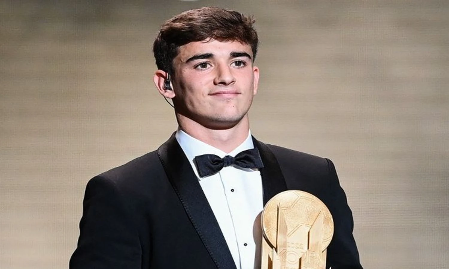 Wonderkid Barcelona Gavi Jadi Pemenang Kopa Trophy 2022