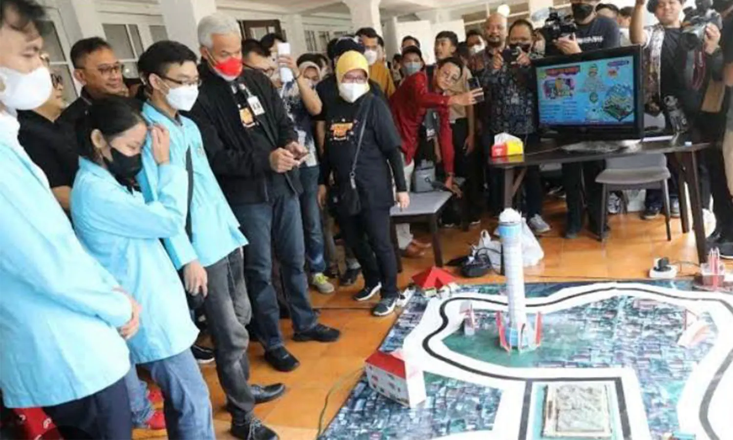 Ganjar Sulap Rumah Tua Eks Bakorwil III jadi Ruang Kolaborasi Pelaku Industri Kreatif