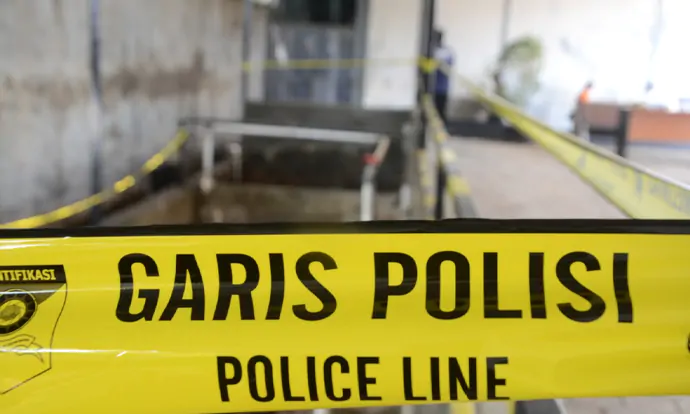 Gagal Terbang, Helikopter Kemenhub Terguling di Ujung Landasan Bandara Budiarto
