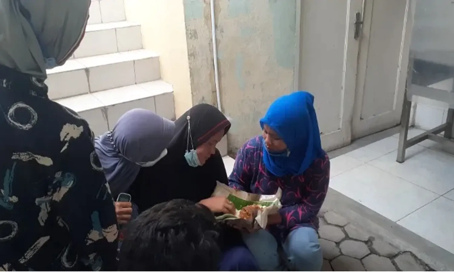 Tak Terima, Istri Ojol Grap Minta Pembunuh Suaminya Dihukum Mati