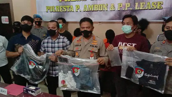Lempar Teman dari Jembatan Merah Putih akibat Cekcok saat Pesta Minuman Keras, Dua Pelaku Diamankan
