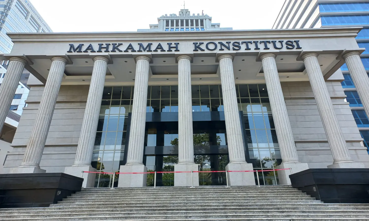 Kontroversi Putusan MK, Pengamat: Turunkan Tingkat Kepercayaan Publik