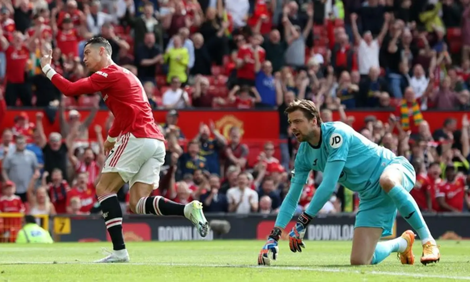 Hasil Liga Inggris: Ronaldo Hattrick, Manchester United Kalahkan Norwich City