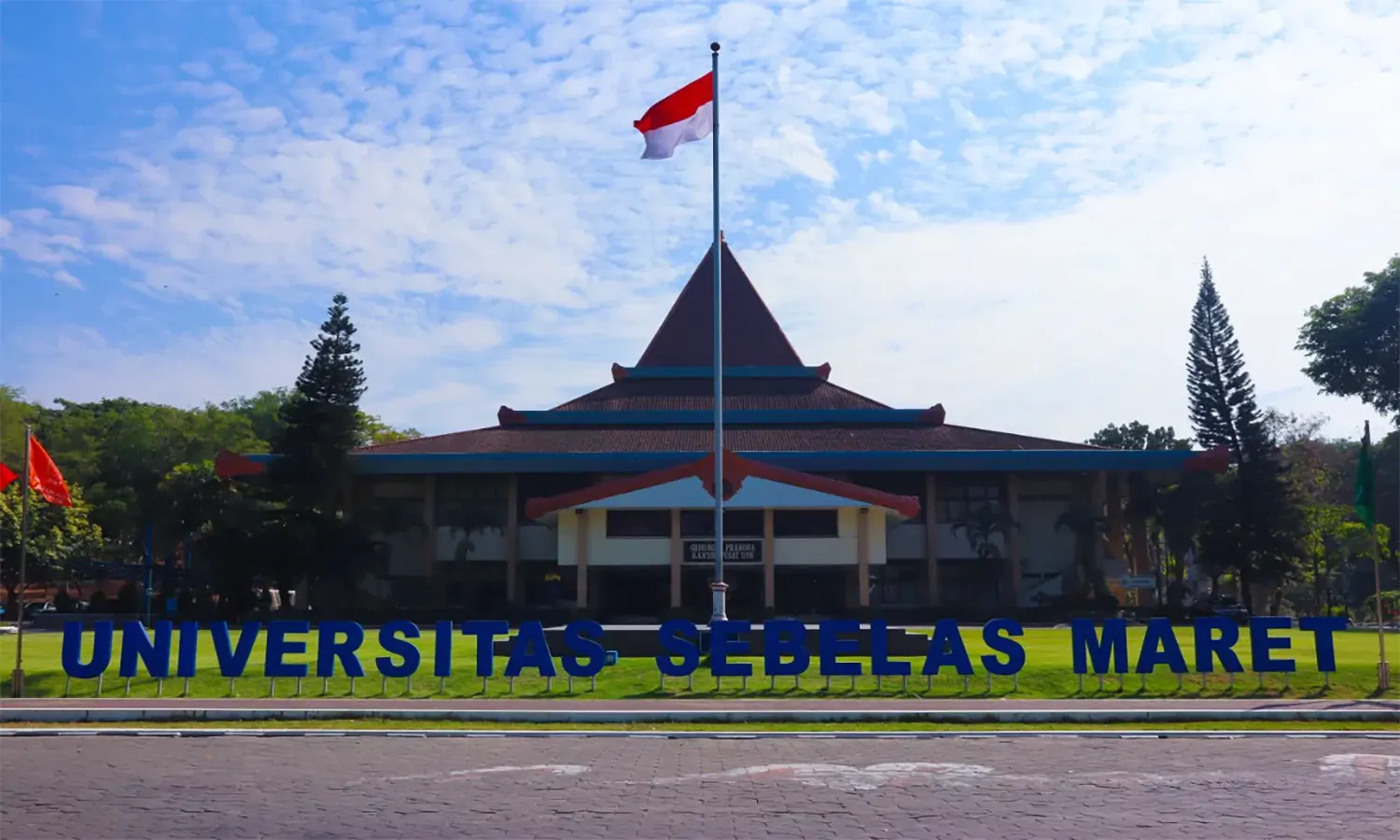 UNS Buka Pendaftaran Seleksi Mandiri Program Sarjana 2022, Simak Informasinya!