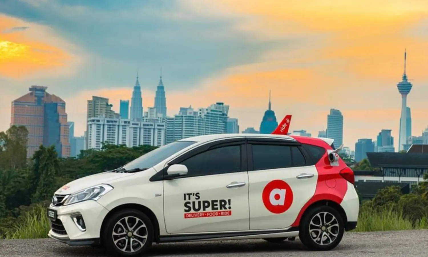 Mau Saingi Gojek dan Grab, Taksi Online Air Asia Resmi Meluncur di Indonesia