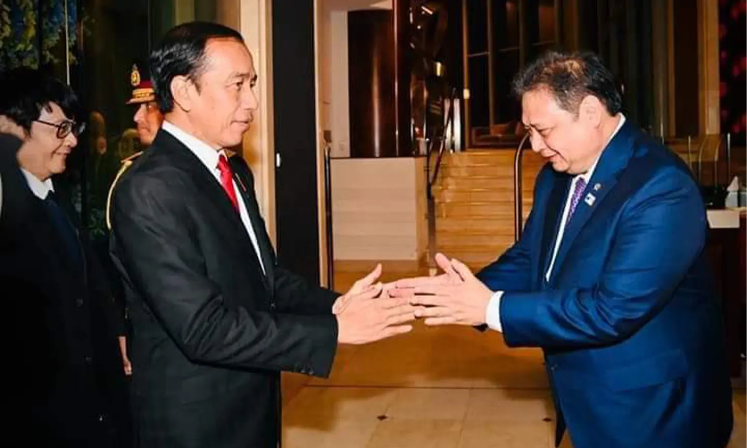 Jokowi Buka Suara Terkait Airlangga Diperiksa Kejagung