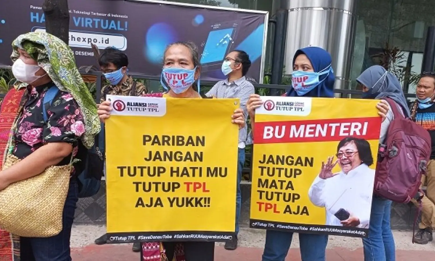 Aliansi GERAK Tuntut Polisi Bebaskan 21 Orang Pendemo di KLHK 