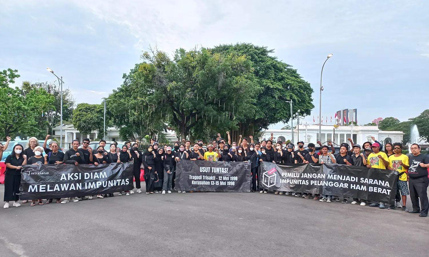 9 Tahun Pemerintahan Jokowi: Kasus HAM Masa Lalu Tak Kunjung Selesai