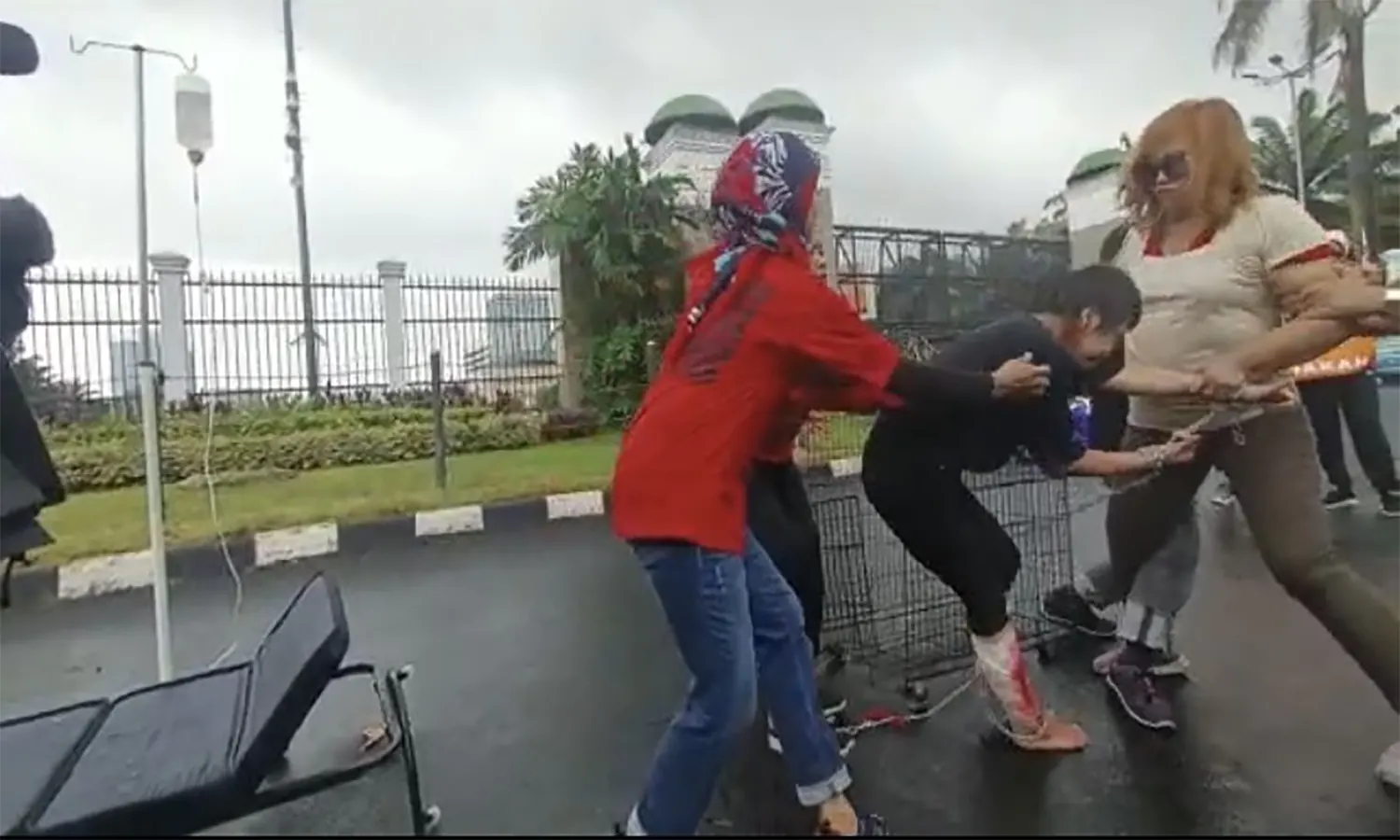 Ratusan PRT Geruduk DPR, Desak Pengesahan RUU PPRT