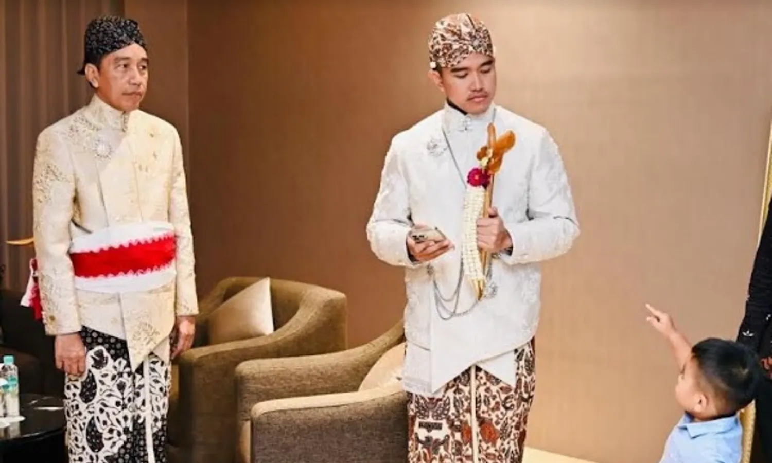 Aksi Kocak Al Nahyan, Bobby Nasution Minta Maaf ke Presiden Jokowi