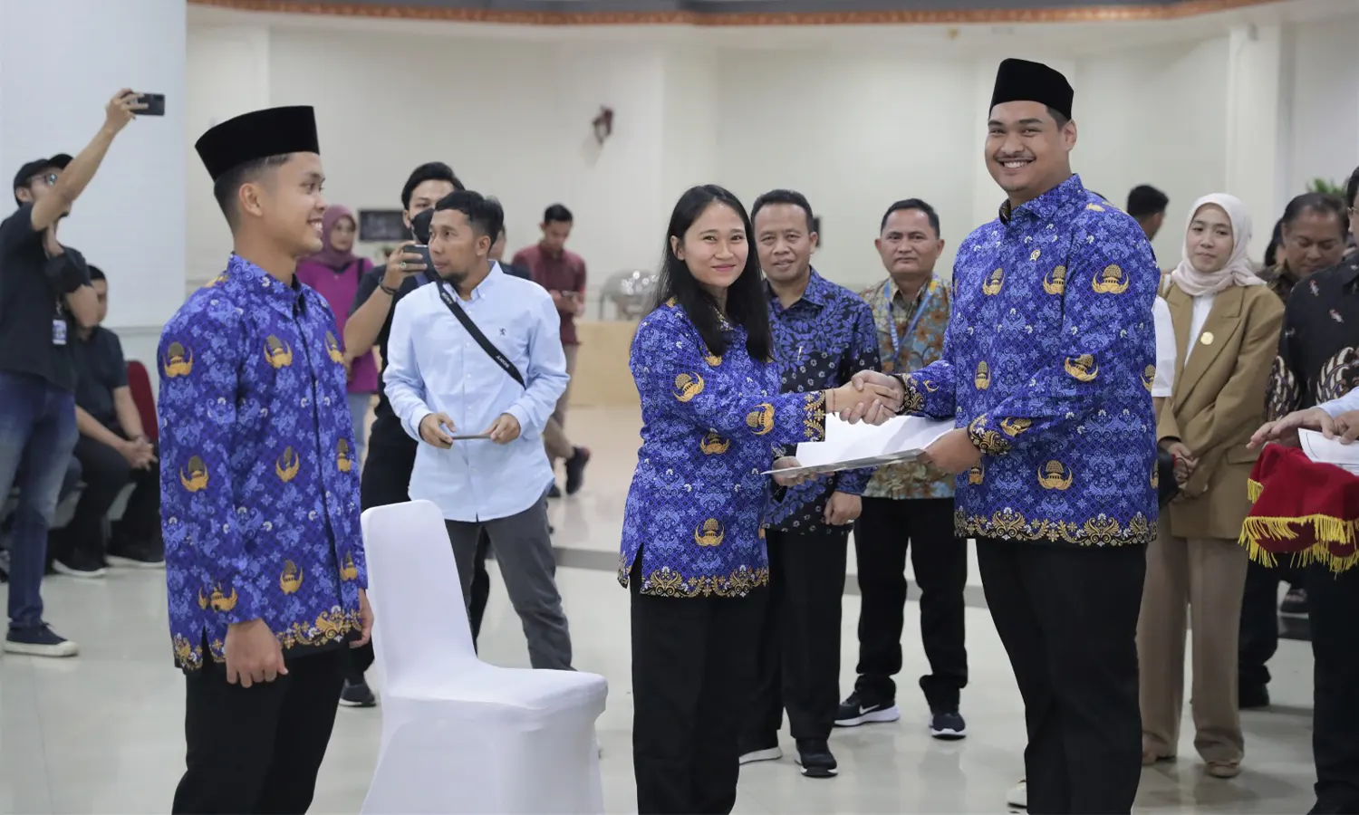 Anthony Ginting dan Atlet Wushu Felda Resmi Jadi PNS
