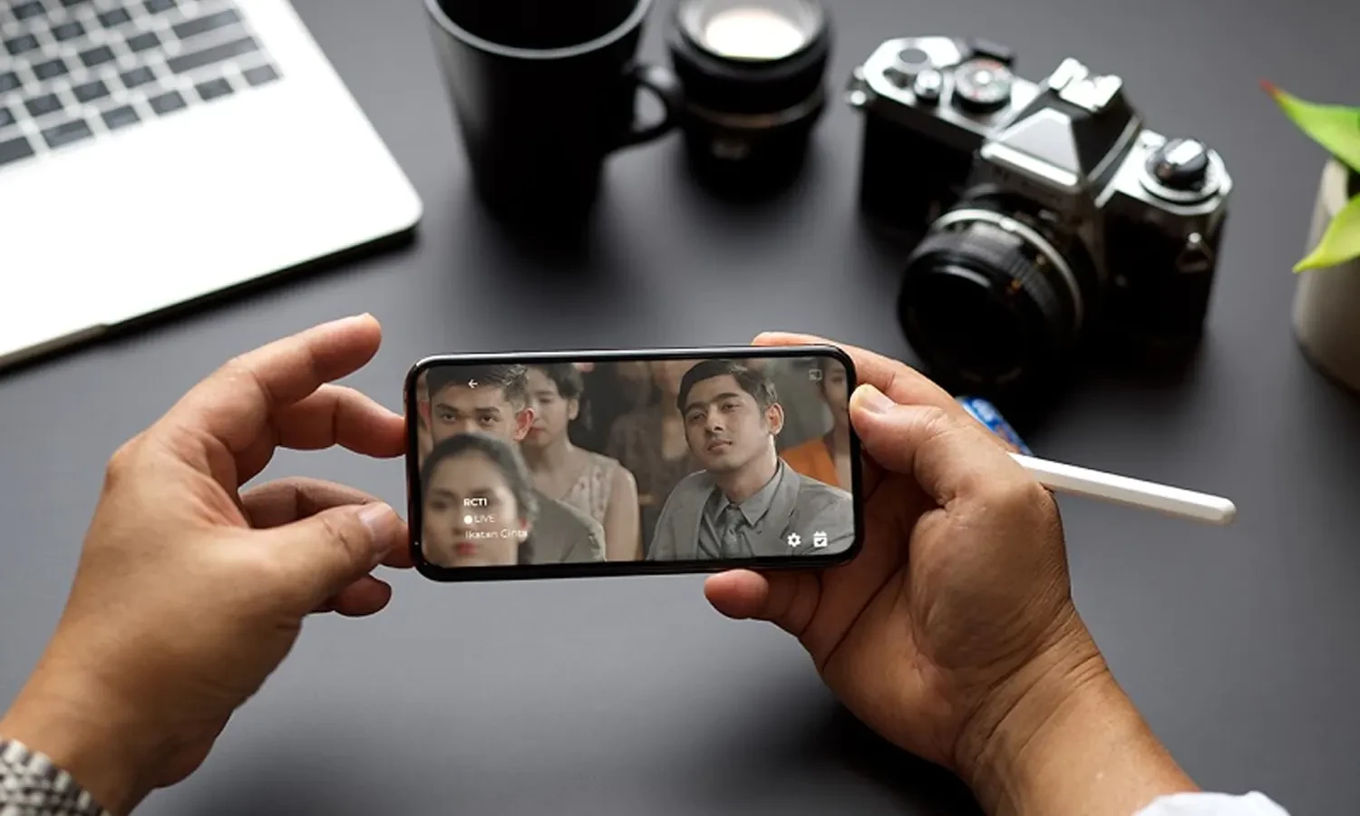 5 Aplikasi Nonton TV Tanpa Internet di HP Android