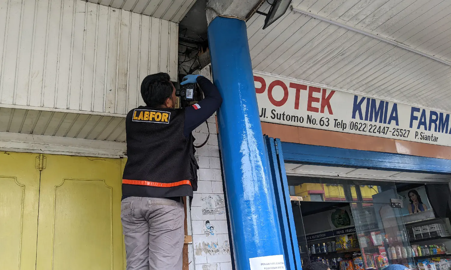 Kerugian Kebakaran Apotek Kimia Farma Pematang Siantar Rp1 Miliar