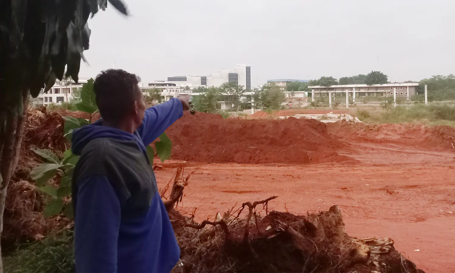 Cerita Zefanya dan Keluarga: Tergusur Proyek UIII dengan Cara Tak Manusiawi