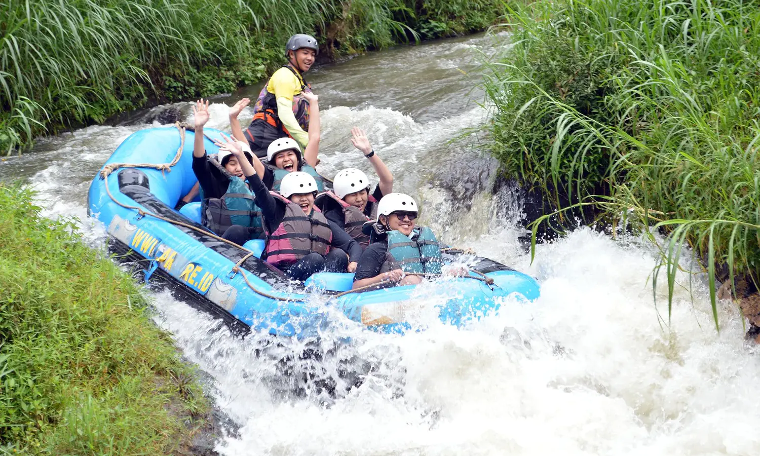 Serunya Aktivitas Arung Jeram di Pangalengan, Ini Harga Tiketnya