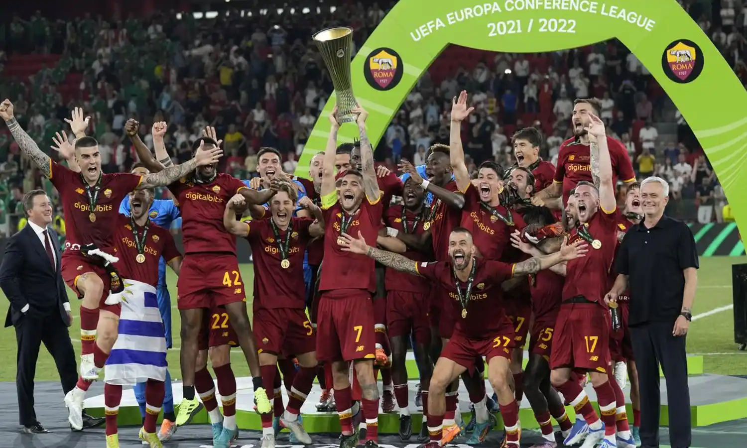 Hentikan Puasa Gelar, AS Roma Jadi Juara Edisi Pertama UEFA Conference League