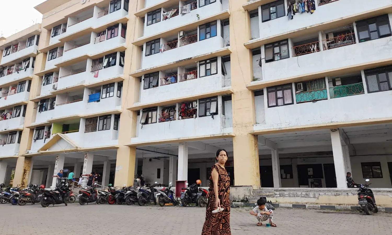 Nasib Warga Rusunawa Marunda Jakut: Air Langka hingga Terpapar Debu Batu Bara