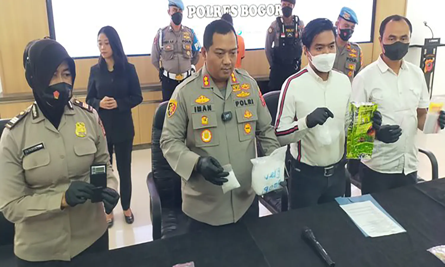 Edarkan Sabu Sistem COD dan Tempel, Bandar Sabu Ditangkap di Bogor