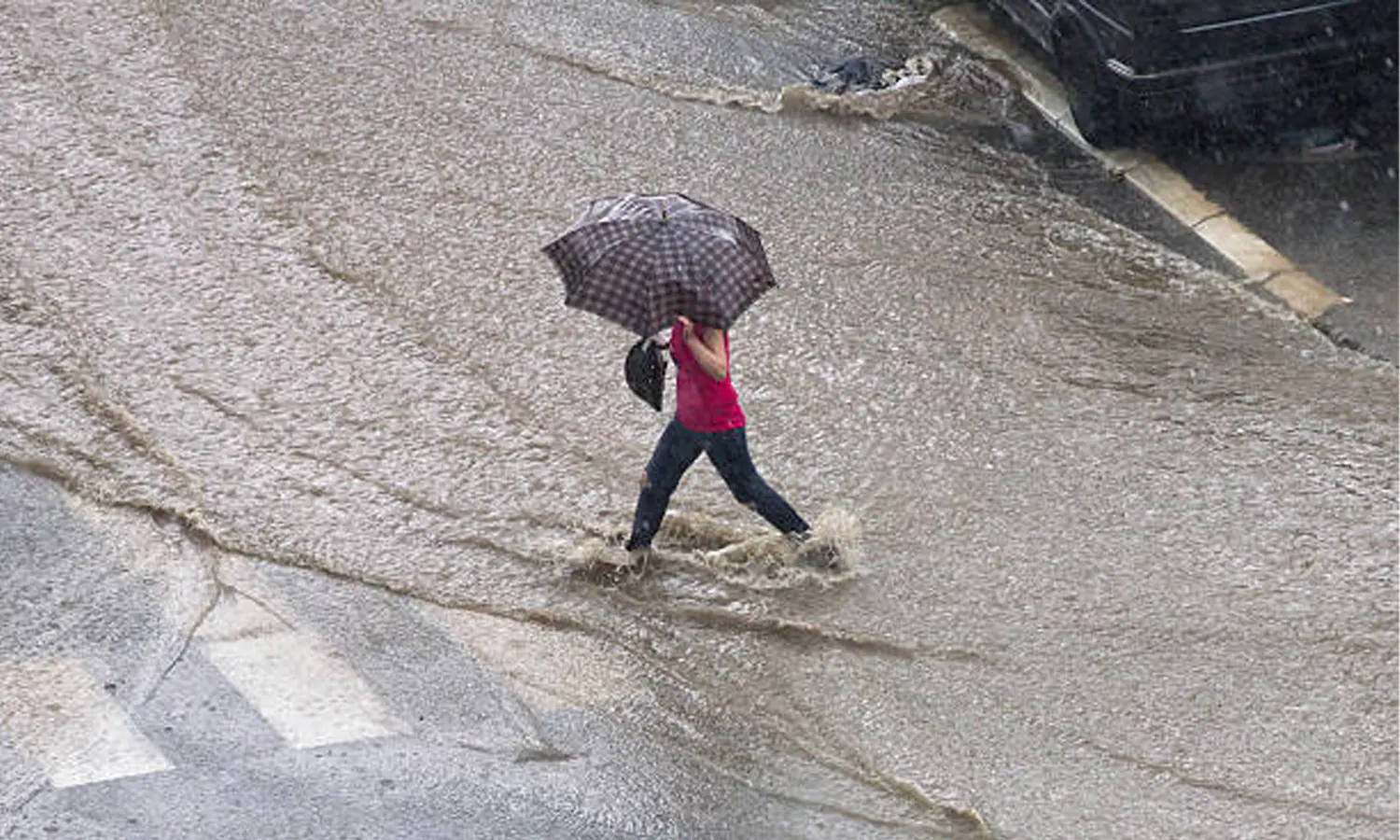 Diguyur Hujan Semalaman, Sejumlah Titik di Jakarta Terendam Banjir