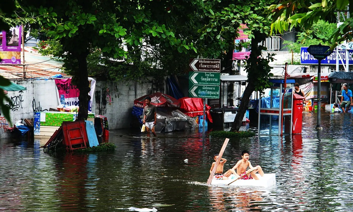 Manado Diterjang Banjir dan Tanah Longsor, 1 Warga Tewas