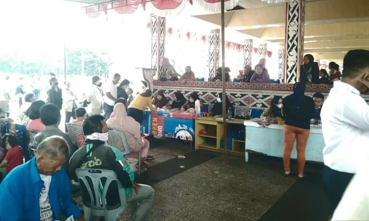 Demi Uang BLT BBM, Warga Miskin Harus Bolak Balik Datang