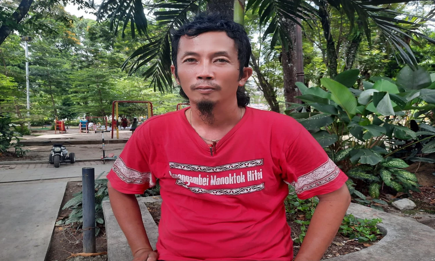 Semangat yang tak Pernah Surut dari Petugas Kebersihan Lapangan Merdeka Siantar