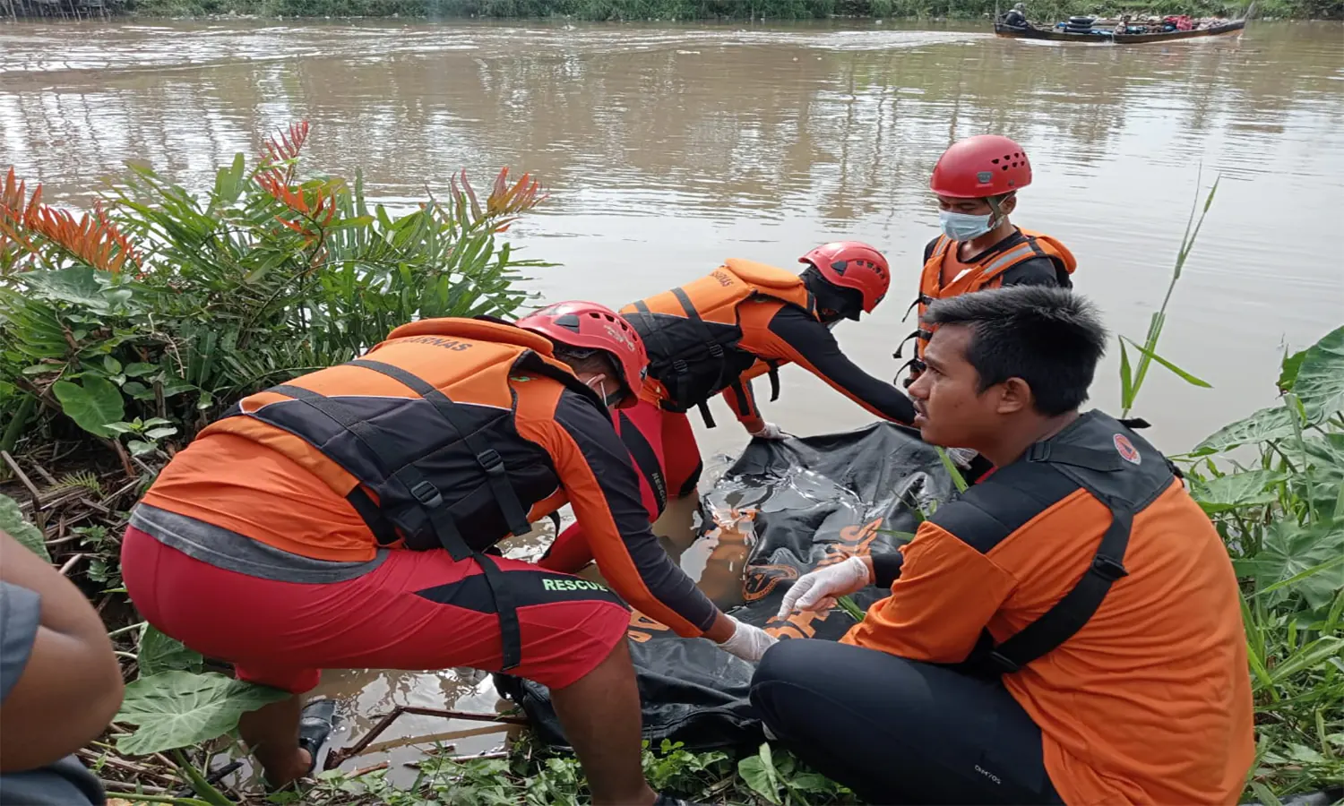 Remaja Perempuan Ditemukan Meninggal di Sungai Denai Medan setelah Tiga Hari Hanyut
