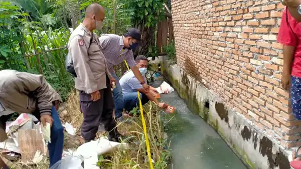 Jasad Bayi Merah Ditemukan Membusuk di Tanah jawa Simalungun