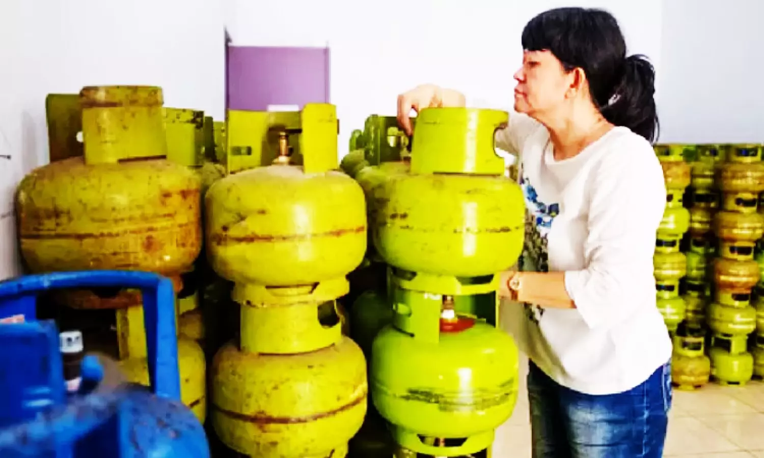 Beli LPG 3 Kg Wajib Terdaftar dan Bawa KTP Mulai Tahun Depan 
