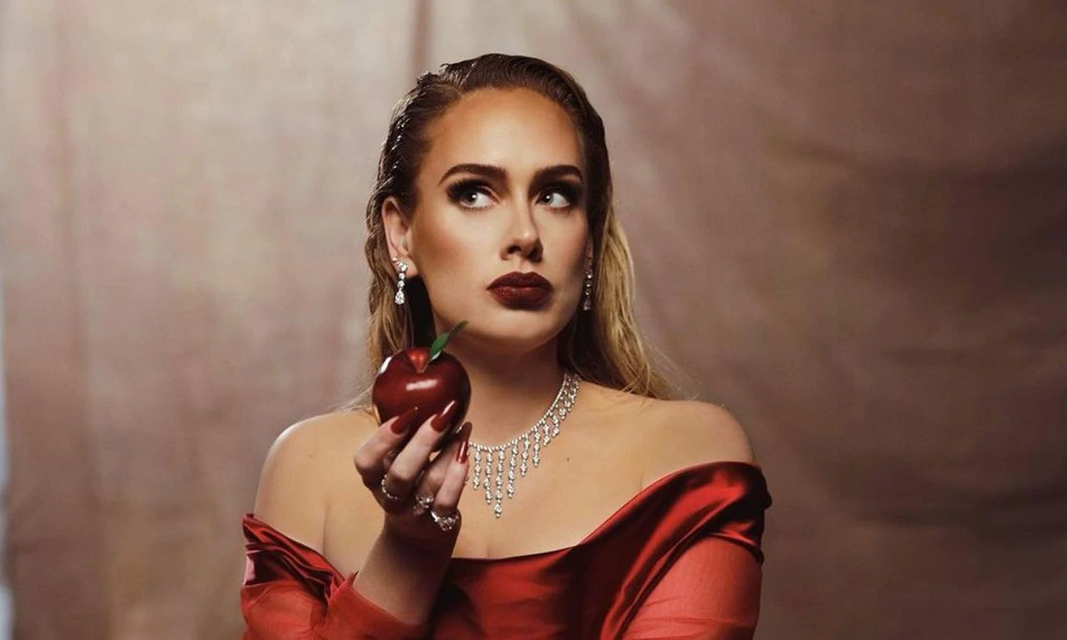 Adele Batalkan Konser di Las Vegas, Berurai Air Mata Minta Maaf pada Fans