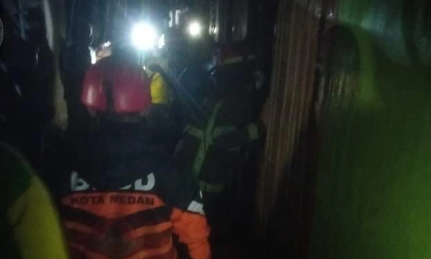 Kebakaran Rumah Penjual Bensin Eceran di Medan Johor Renggut 2 Korban Jiwa