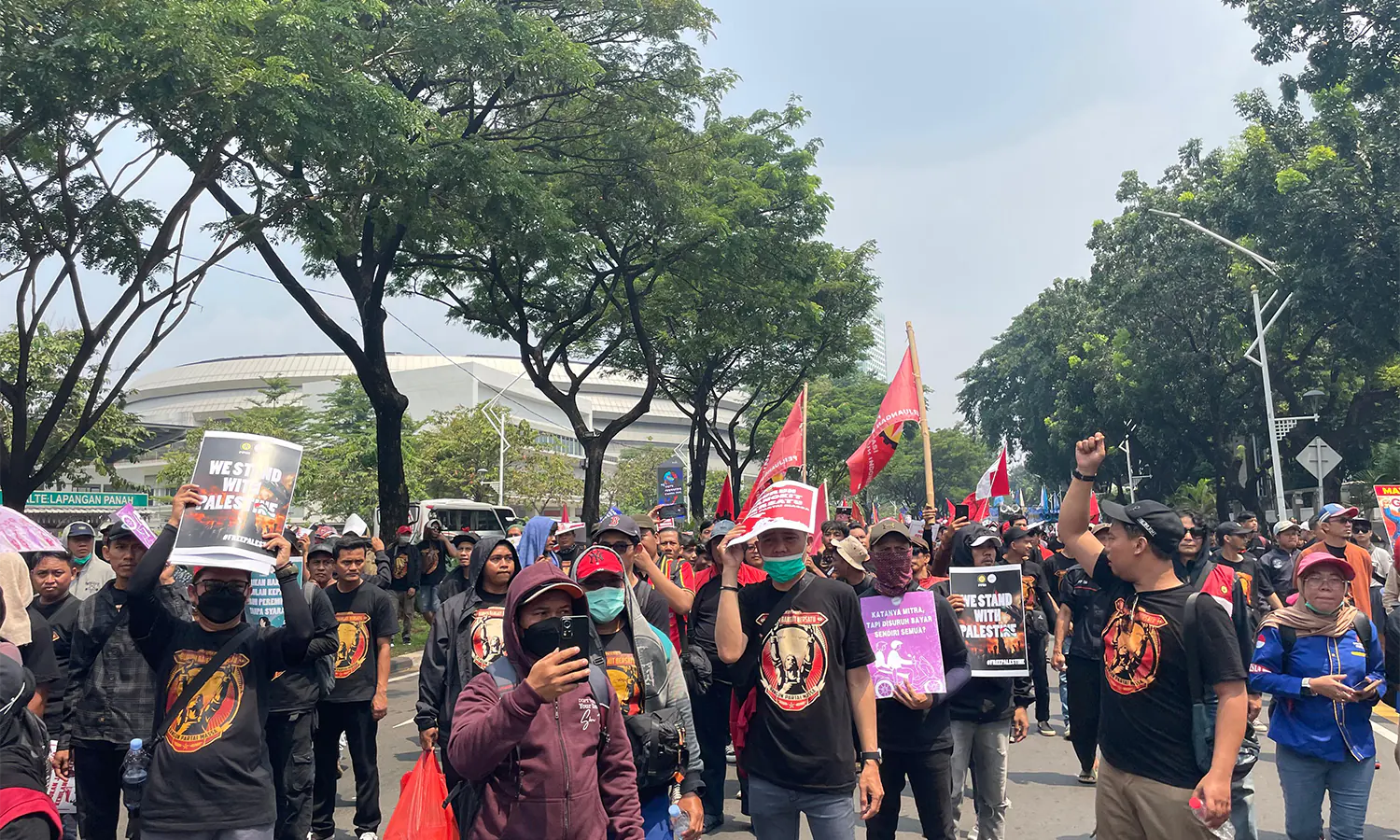 Buruh Desak Cabut Omnibus Law dan Tuntut UU Perlindungan Tenaga Kerja dalam Aksi May Day