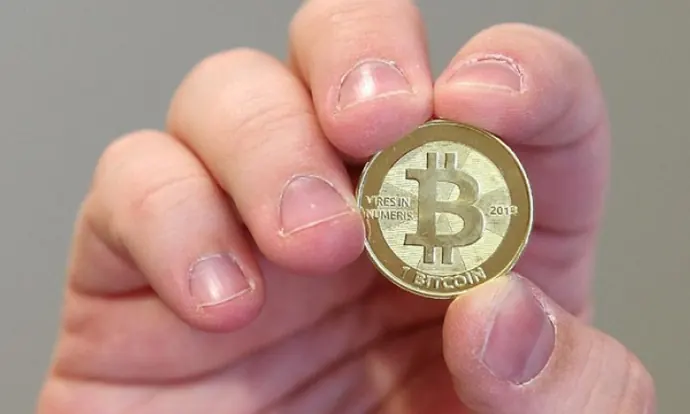 Harga Bitcoin Cs Terjun Bebas, Kenapa ?
