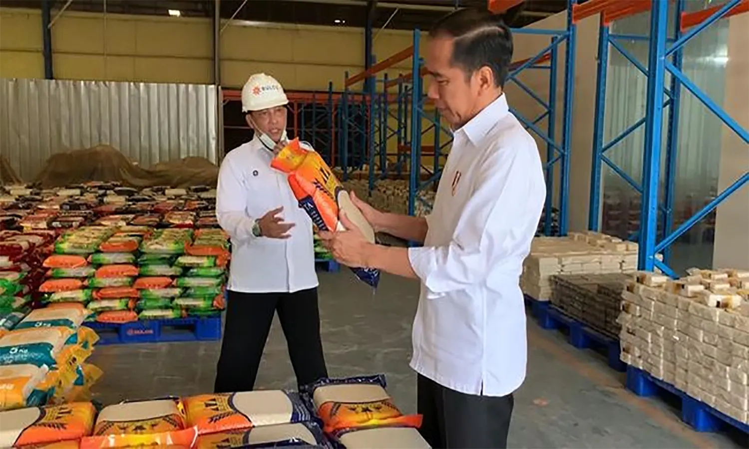 Tak Hanya Beras, Jokowi Bakal Pasok Cadangan Kedelai Dan Cabai