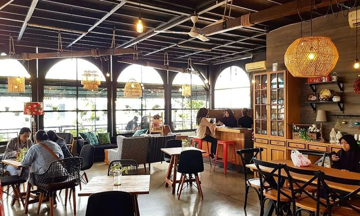 10 Rekomendasi Cafe Murah dan Instagramable di Purwokerto