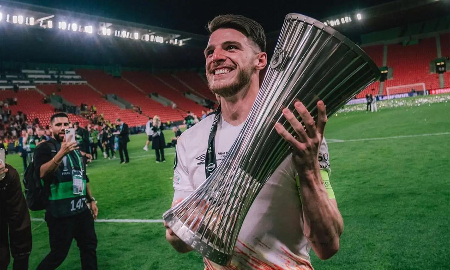 West Ham United Juara UEFA Europa Conference League, Declan Rice Masih Ingin Bertahan!